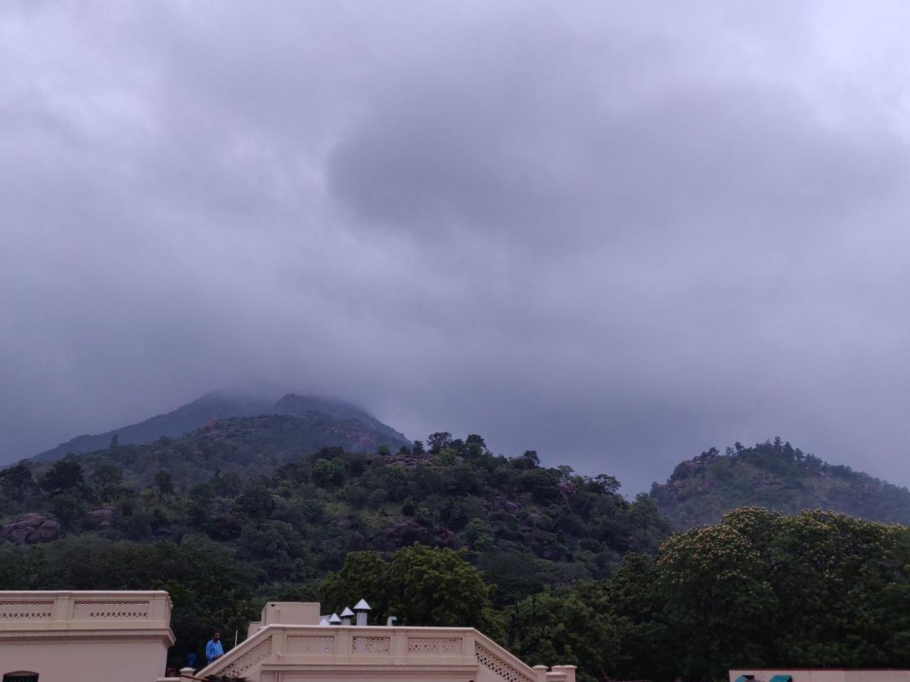 Tiruvannāmalai Srb Residency酒店 外观 照片